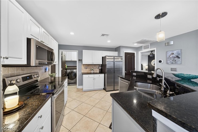 No flood insurance required - This private Florida retreat is - photo 11