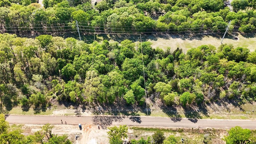 Welcome to The Reserve at Tuscany...Nestled in the scenic Piney - photo 3