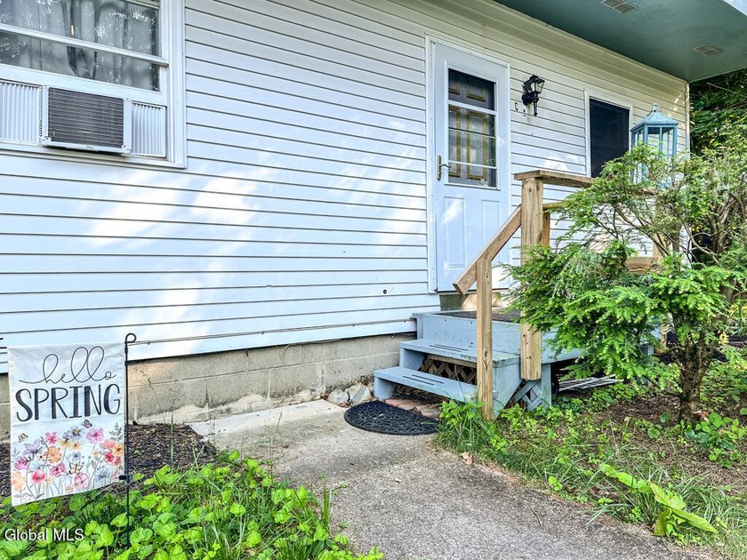 Exceptional investment opportunity in the heart of Lake George! - photo 16