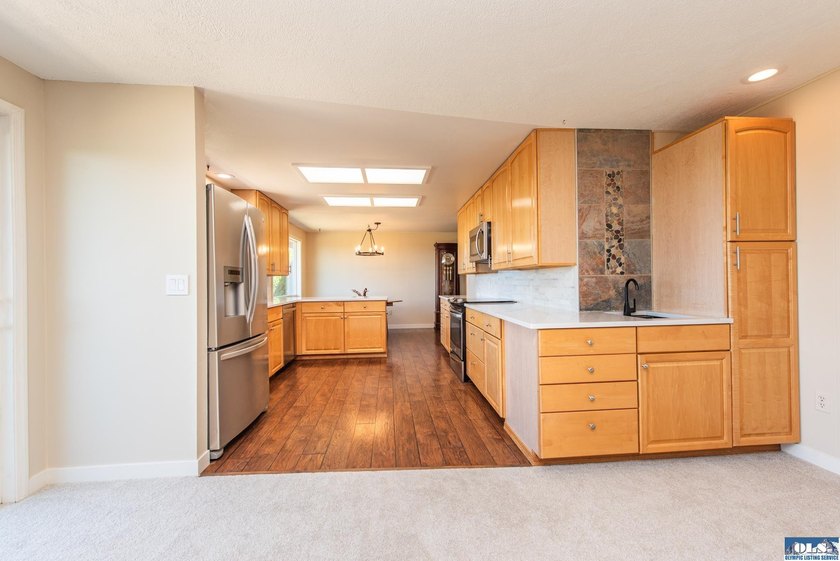 Perched above Sequim, this beautifully updated 3-bedroom, 2-bath - photo 19