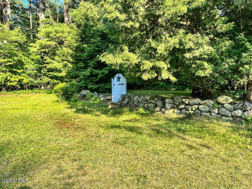 Exceptional investment opportunity in the heart of Lake George! - photo 28