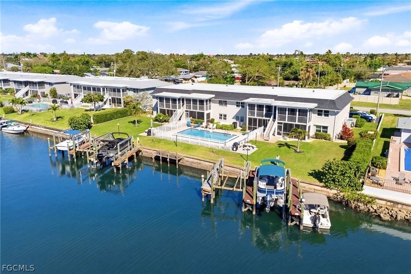 Just reduced! Great 2/2 gulf access condo Downtown Cape Coral - photo 5