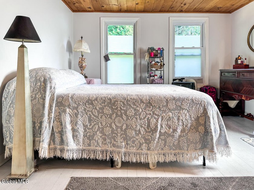Exceptional investment opportunity in the heart of Lake George! - photo 50