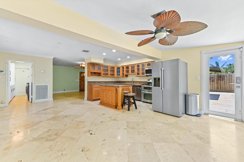 Mid-Century Modern Perfection in the Heart of Wilton Manors! - photo 11