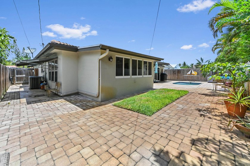 Mid-Century Modern Perfection in the Heart of Wilton Manors! - photo 27