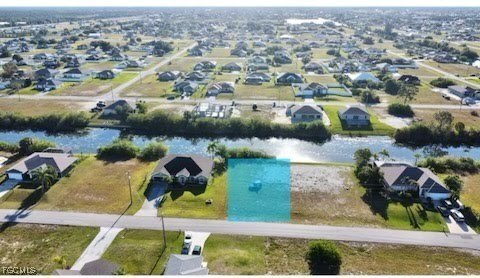 Enjoy peaceful canal views from your own backyard in this - photo 8