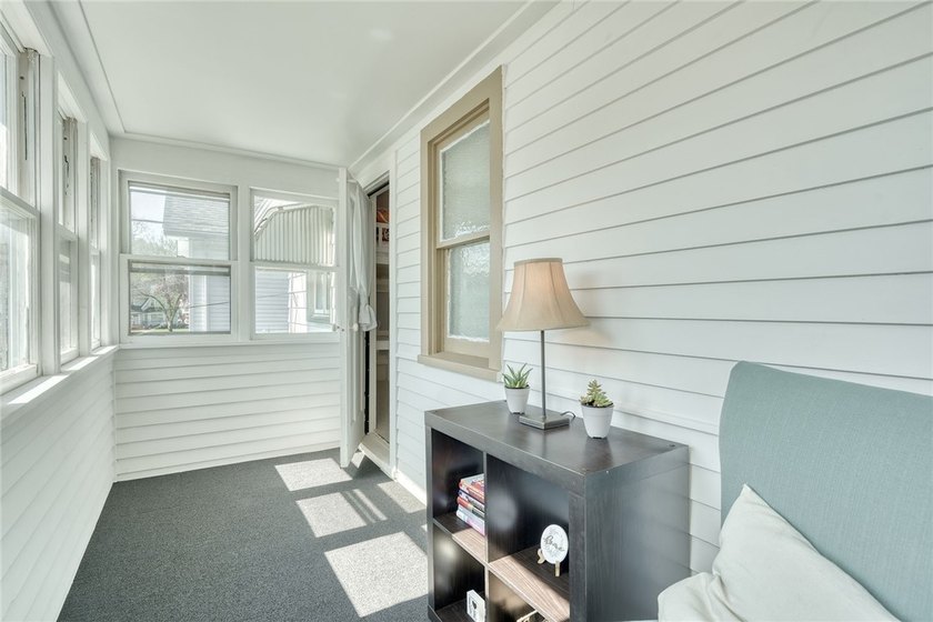Classic city colonial with 3/4 bedrooms and 1.5 baths. Looking - photo 33