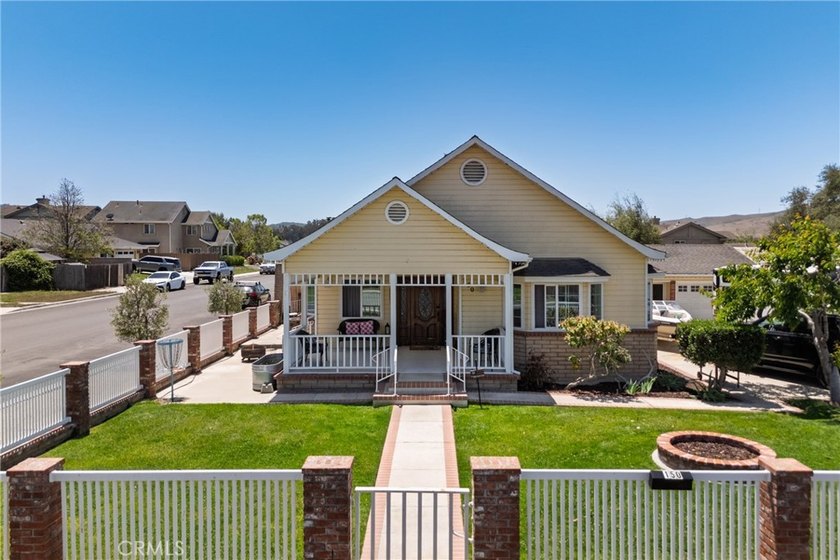 Located in the highly desirable community of Old Orcutt, this - photo 4