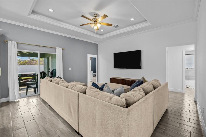 NO HOA! LIKE NEW! Built in 2023, this beautifully upgraded 4-bed - photo 10