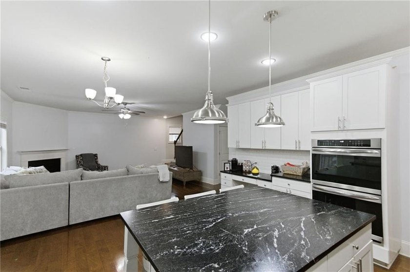 Move-in ready and beautifully maintained! This 5-bed,4.5-bath - photo 6