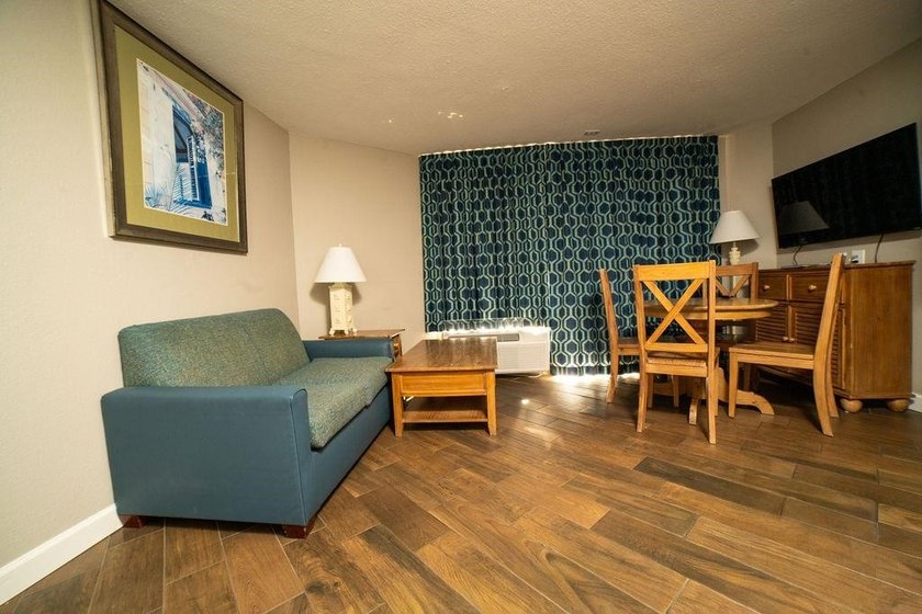 Welcome to this one-bedroom condo with excellent ocean views up - photo 6