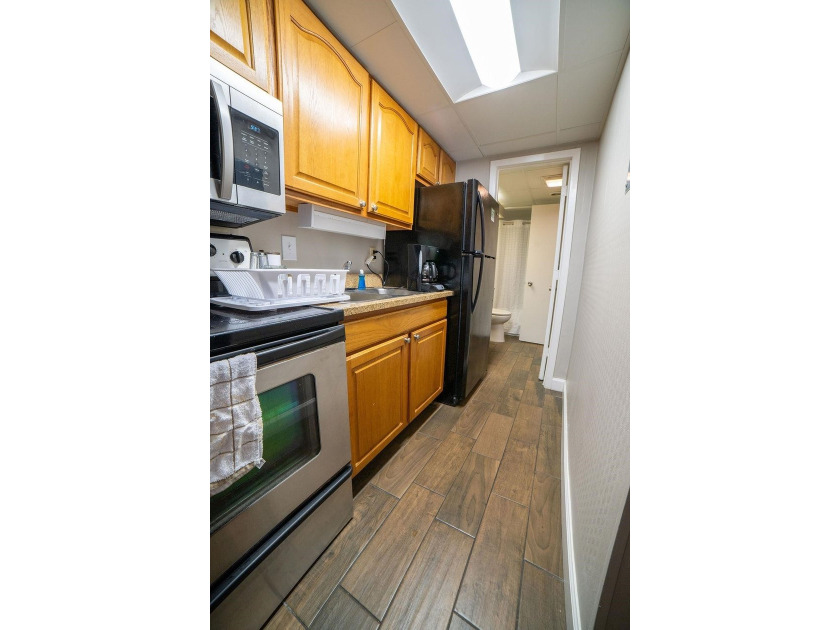 Welcome to this one-bedroom condo with excellent ocean views up - photo 8