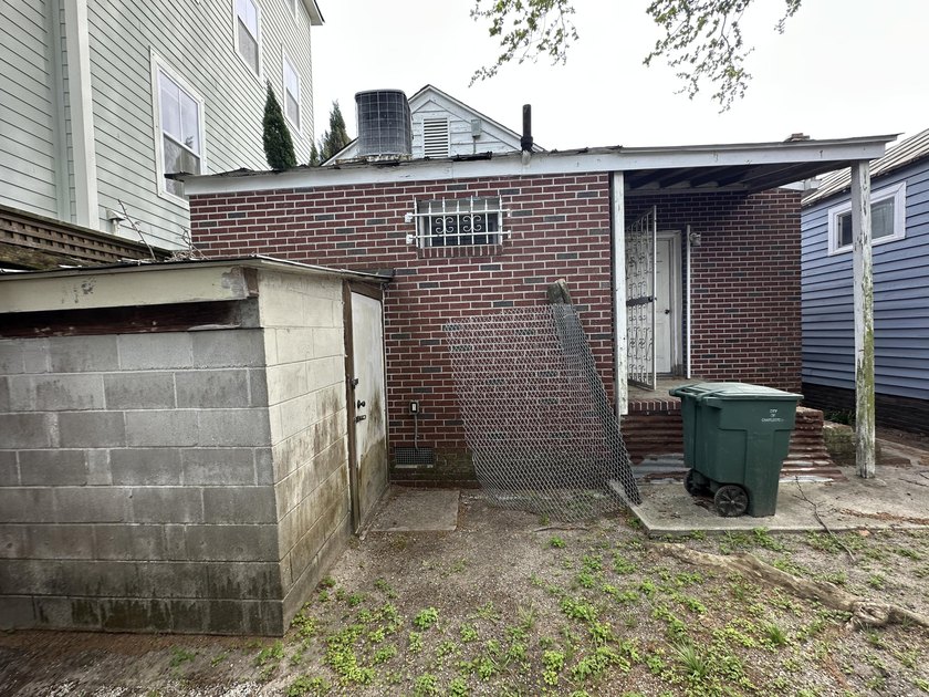 Opportunity awaits at 3 Woodall Court! This gutted home is ready - photo 8