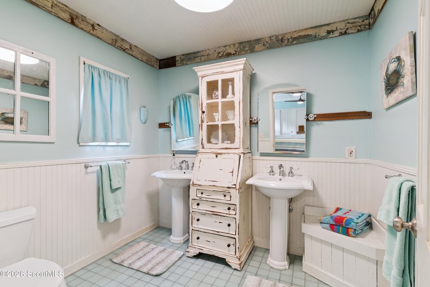Check out this unique beach cottage in the south end! Enjoy the - photo 13