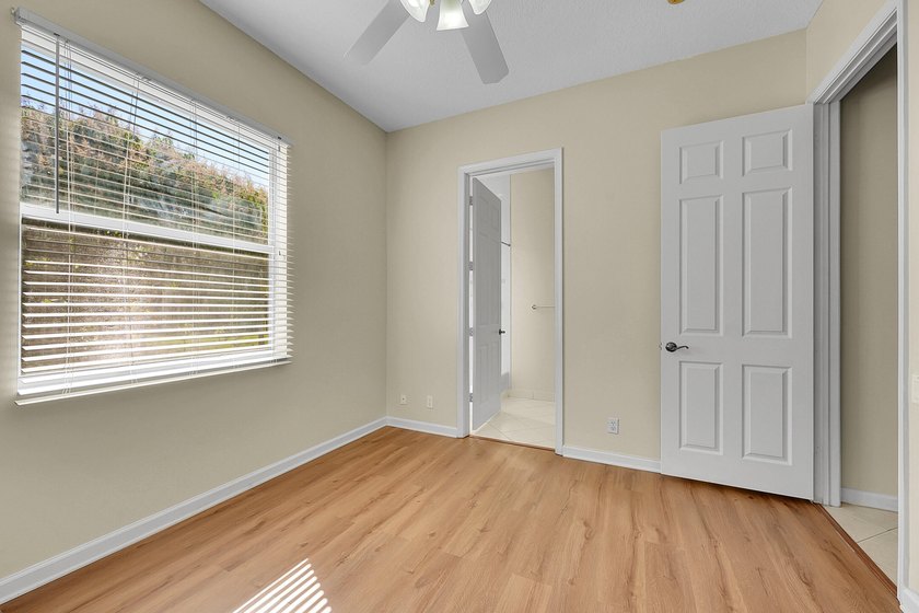 * * *Spacious 4-bedroom plus Den and Flex Room (that could - photo 26