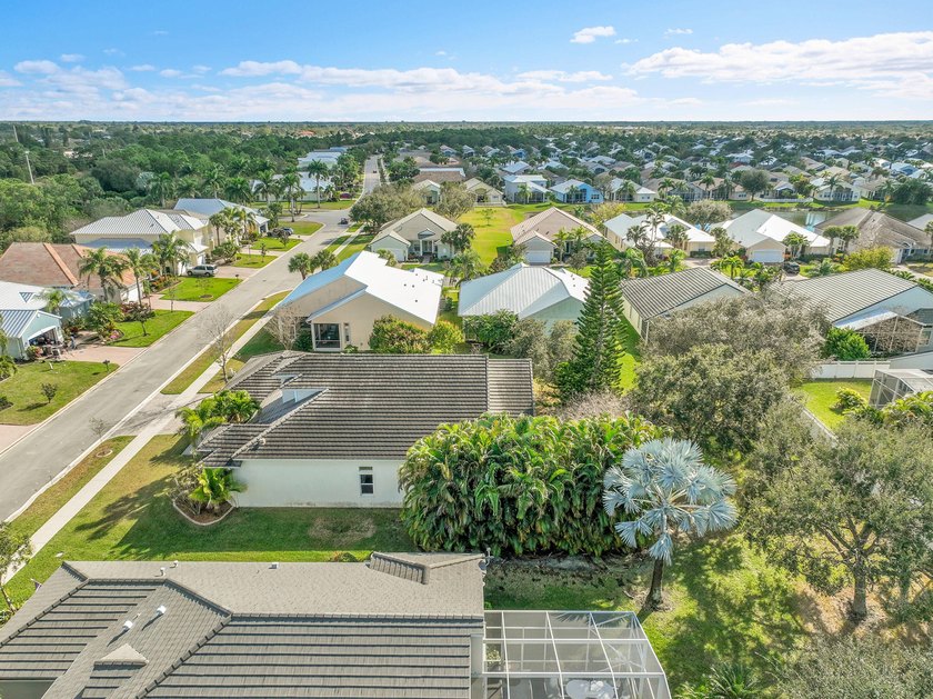 * * *Spacious 4-bedroom plus Den and Flex Room (that could - photo 40
