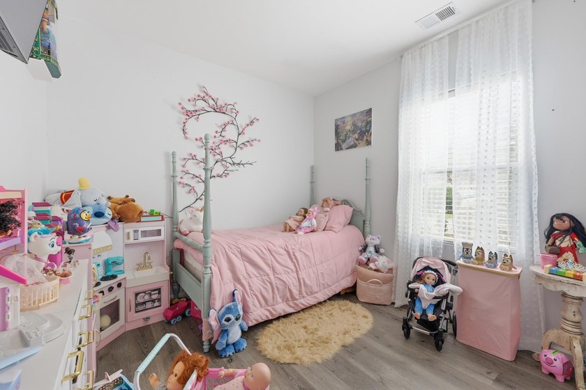 Listed below Appraisal value! Credit to buyer offered at closing - photo 10