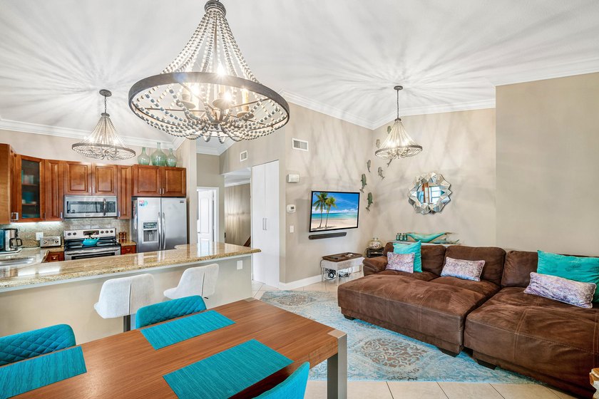 Welcome to this spacious 3-bedroom, 2-bathroom condo featuring - photo 7