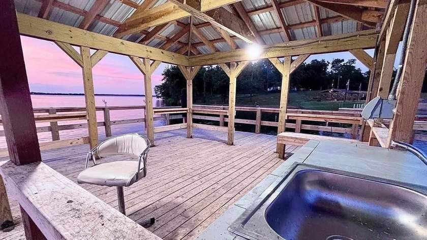 Welcome to your East Texas getaway! This beautiful 2024 modular - photo 22