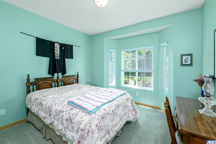 Quintessential Sequim home with beautiful architecture and - photo 27