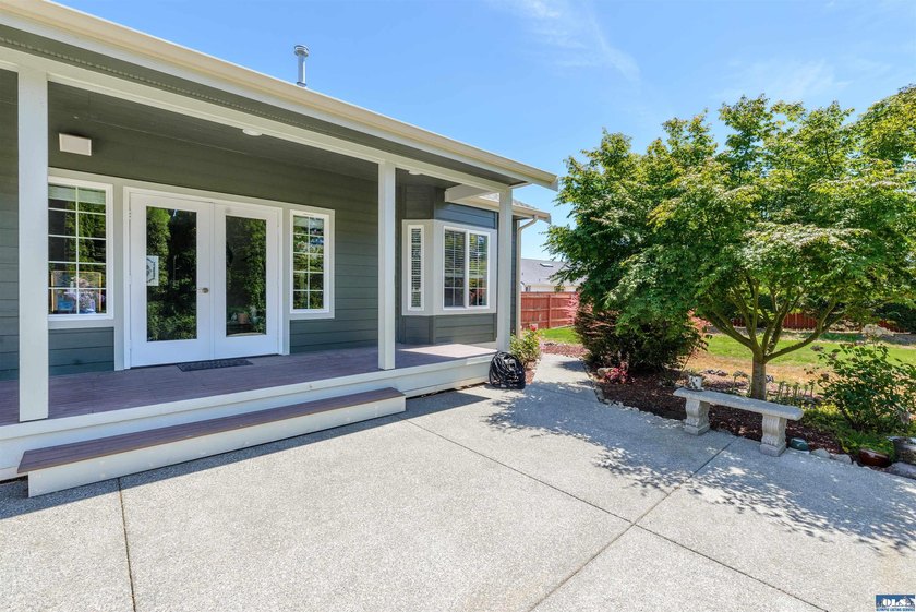 Quintessential Sequim home with beautiful architecture and - photo 35
