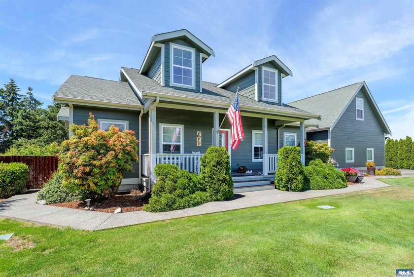Quintessential Sequim home with beautiful architecture and - photo 48