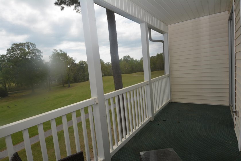 Nice 2 bedroom 2 bath unit updated 2 years ago with new carpet - photo 9