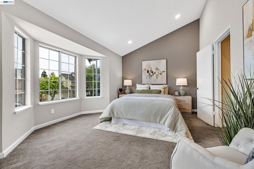 Gorgeous CA Terrace Park home in desirable Niles area! This move - photo 12