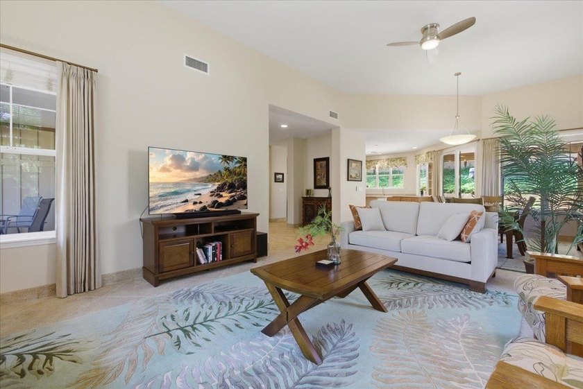 Welcome home to this impeccably maintained, turn-key residence - photo 6