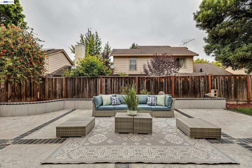 Gorgeous CA Terrace Park home in desirable Niles area! This move - photo 22