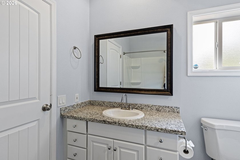 Cute 3 bed/2 bath a third of a mile to Barview Wayside Beach - photo 22