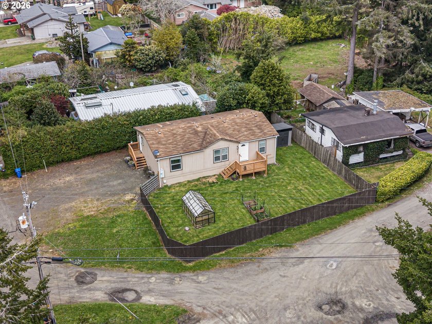 Cute 3 bed/2 bath a third of a mile to Barview Wayside Beach - photo 45