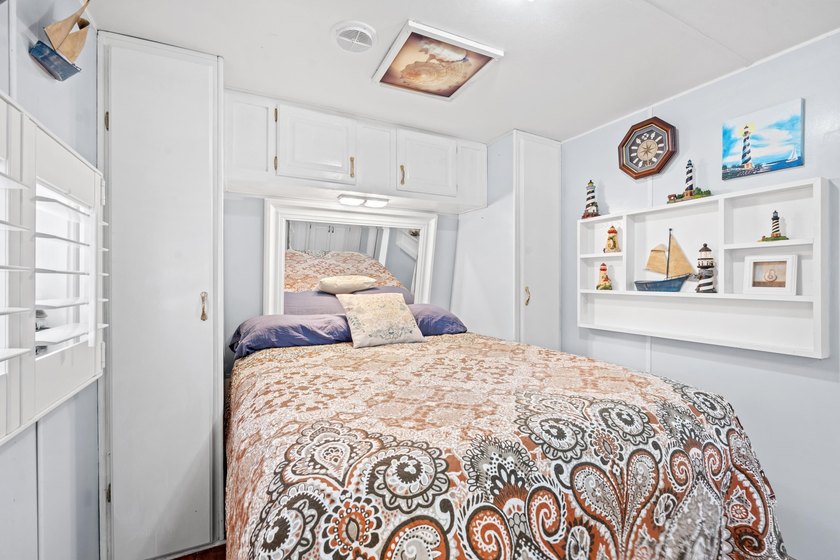 Welcome to your coastal getaway in Apache Campground! This - photo 9