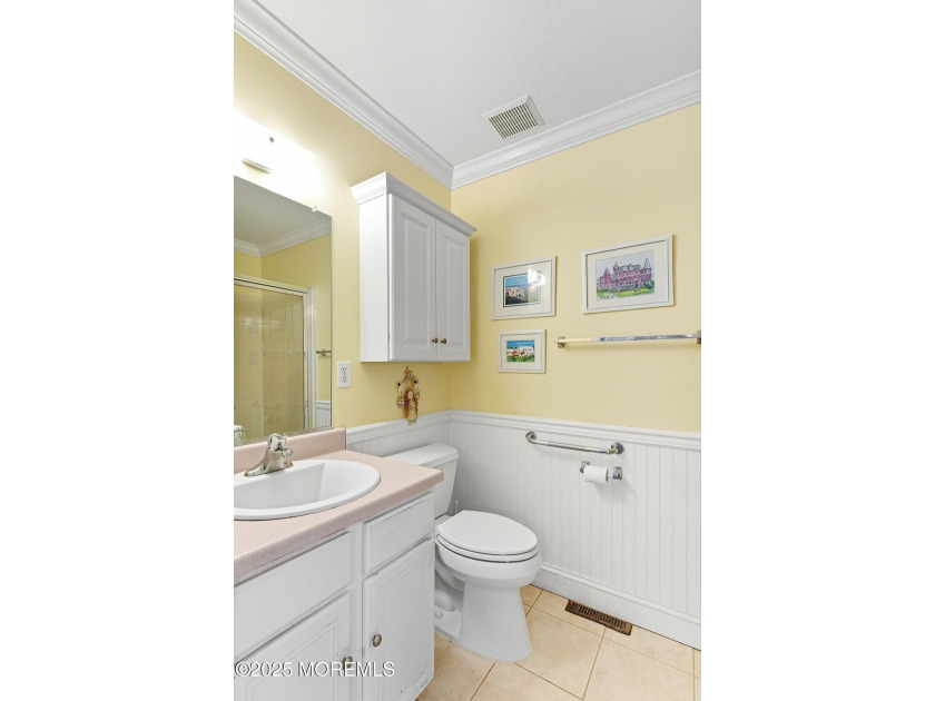 Spacious 4 bedroom /3 full bath home on large cul-de-sac - photo 14