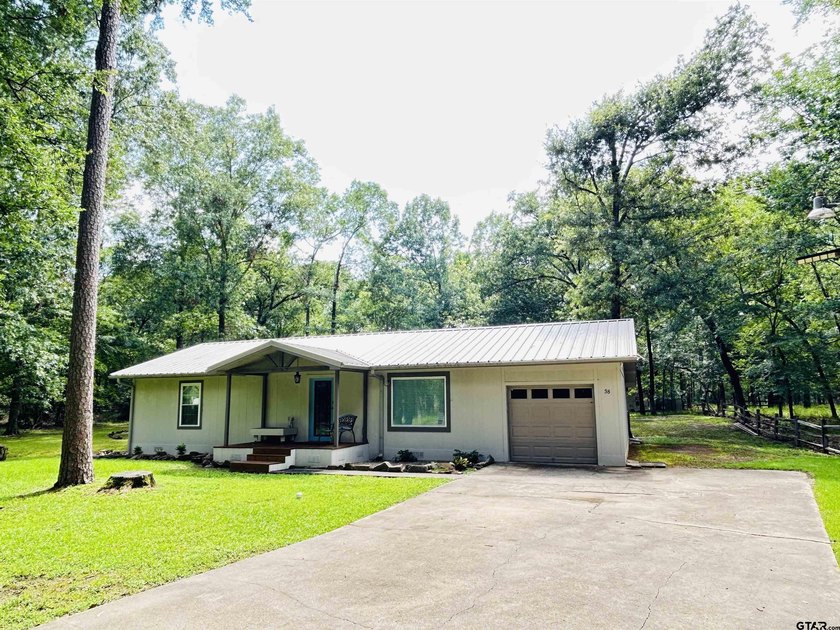 Charming Lake Community Retreat Just One Block from Beautiful - photo 7