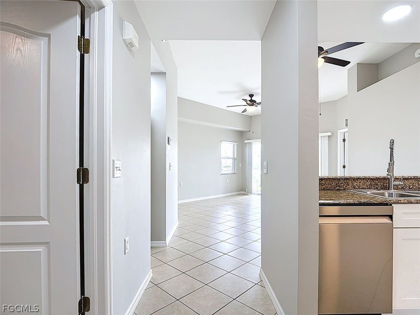 Lakeview Home in Desirable Gateway - First Floor, No Stairs! - photo 8