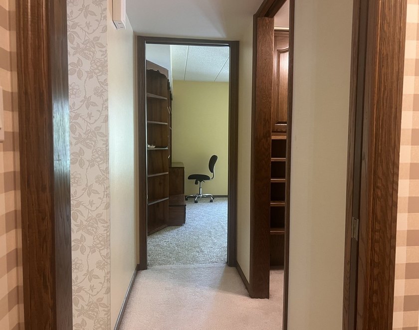 TRANQUIL 55+ UPSCALE-RESIDENTS-ONLY-LIFESTYLE (NO EXCEPTIONS) - photo 22