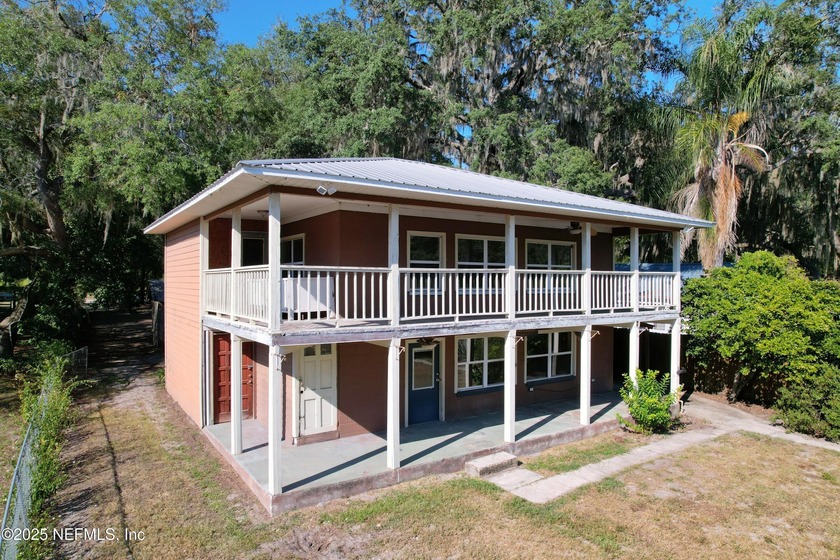 Lakefront retreat on Silver Lake just outside the quaint town of - photo 30
