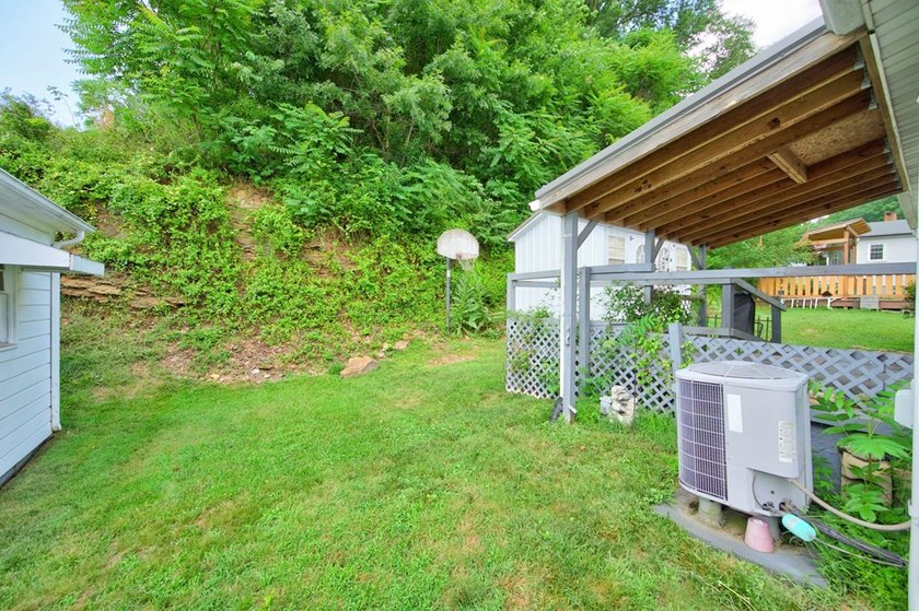 Welcome to this charming cottage nestled in the heart of Fries - photo 38