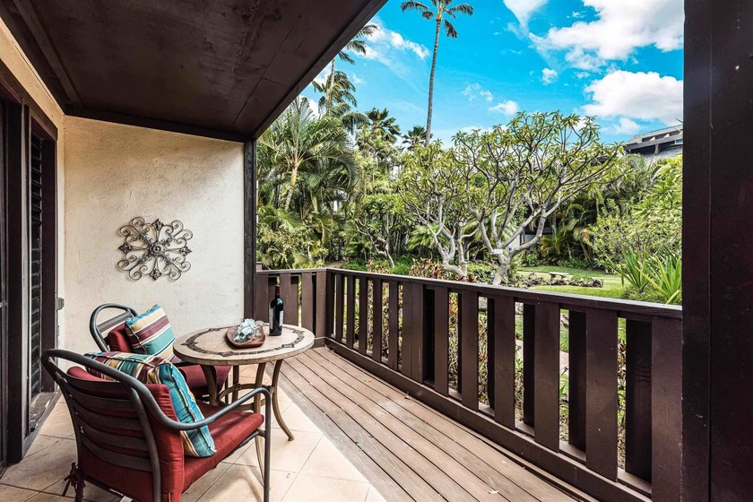 MOTIVATED TO SELL. Ground Floor. Garden Views. Right Across from - photo 9