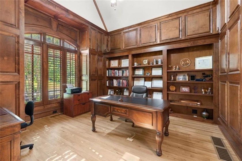 Welcome to 1225 Waterfall Lane-where space, comfort, and - photo 21