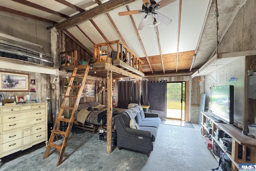 Country Living with Endless Potential on 2.47 Fertile Acres - photo 34