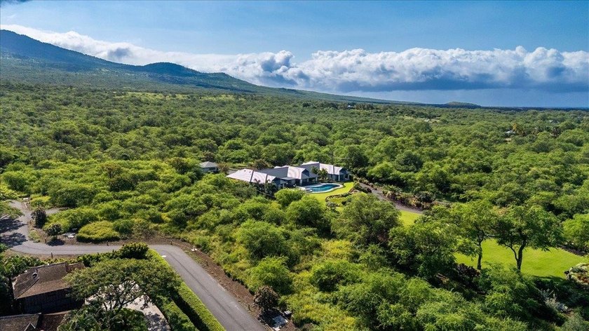 A rare and extraordinary opportunity in coveted Makena awaits - photo 4