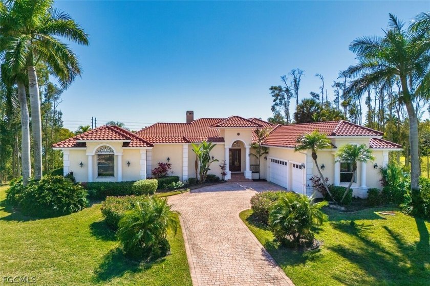 Welcome home! This stunning custom-built estate sits on 2 acres - photo 2
