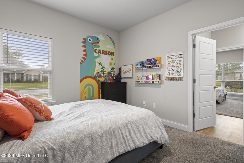 Welcome to your dream home offering 2.75% VA Assumable loan with - photo 21