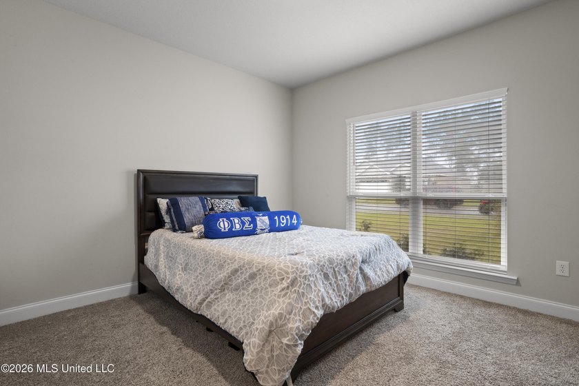 Welcome to your dream home offering 2.75% VA Assumable loan with - photo 24