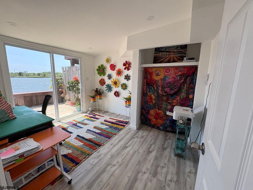 Turnkey waterfront investment opportunity! This fully renovated - photo 6