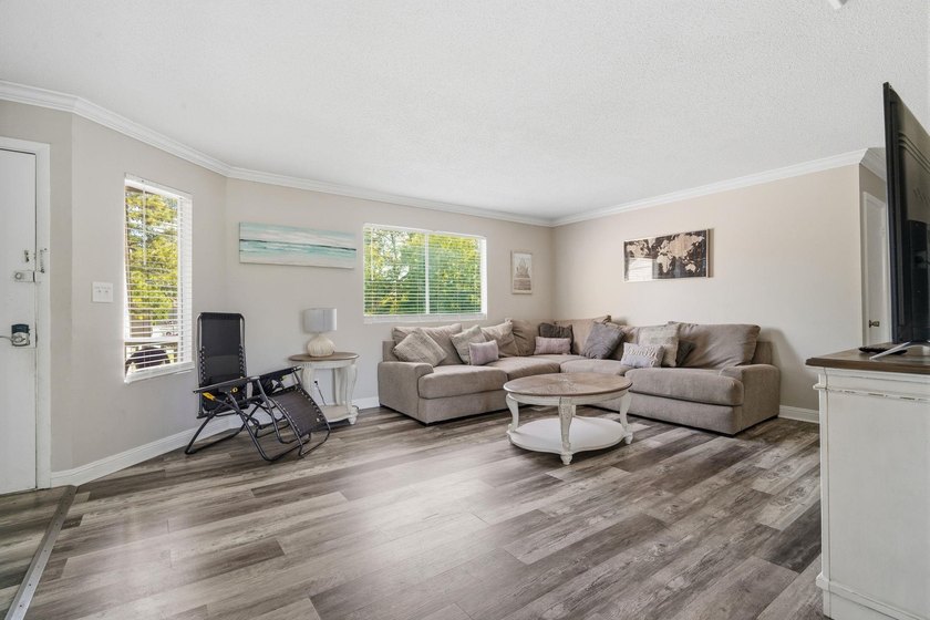 Welcome to 2000 Greens Blvd, Unit 40-C. This beautifully - photo 4
