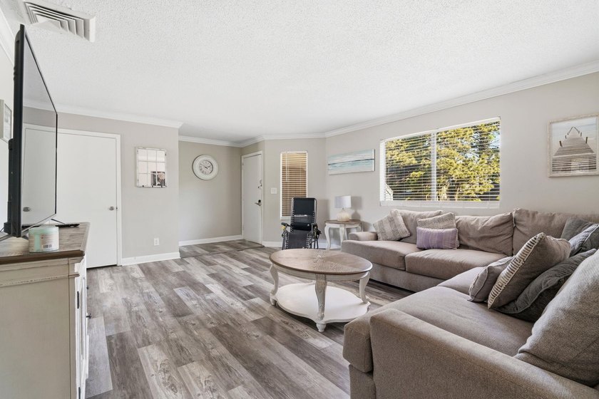 Welcome to 2000 Greens Blvd, Unit 40-C. This beautifully - photo 6