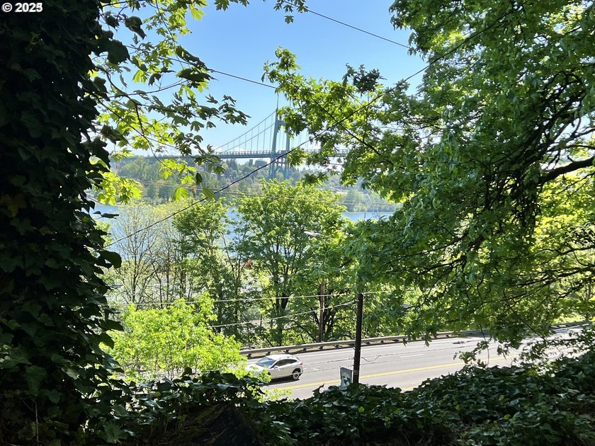 Discover a rare opportunity to own a unique piece of land on NW - photo 2
